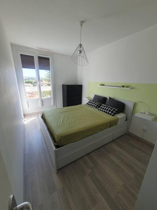 Appartement Avec 3 Chambres 80M2 Plein Sud Marignane Kültér fotó