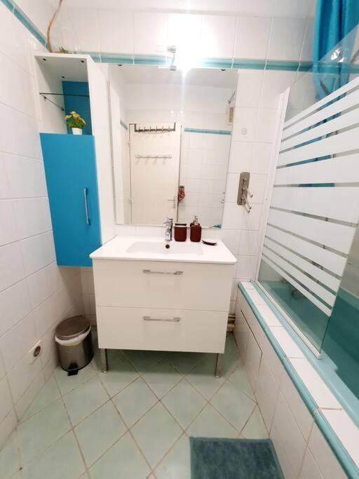 Appartement Avec 3 Chambres 80M2 Plein Sud Marignane Kültér fotó